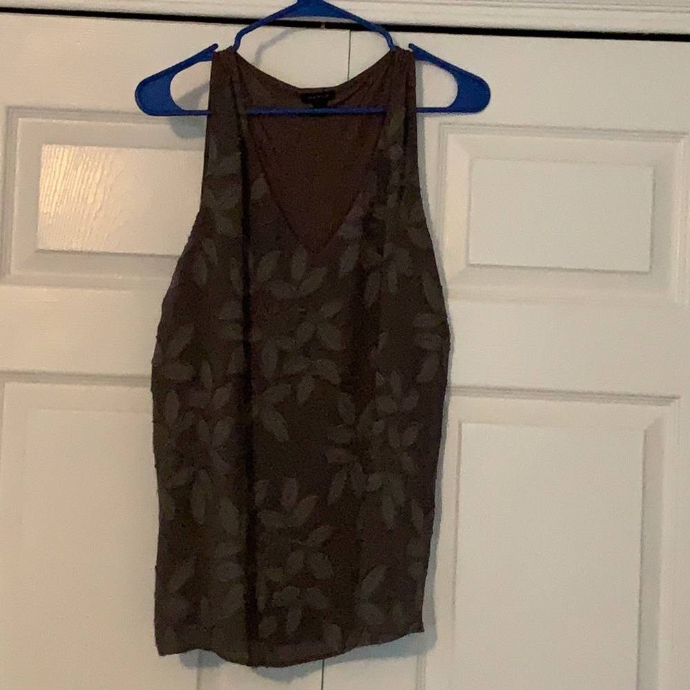 Sleeveless top
